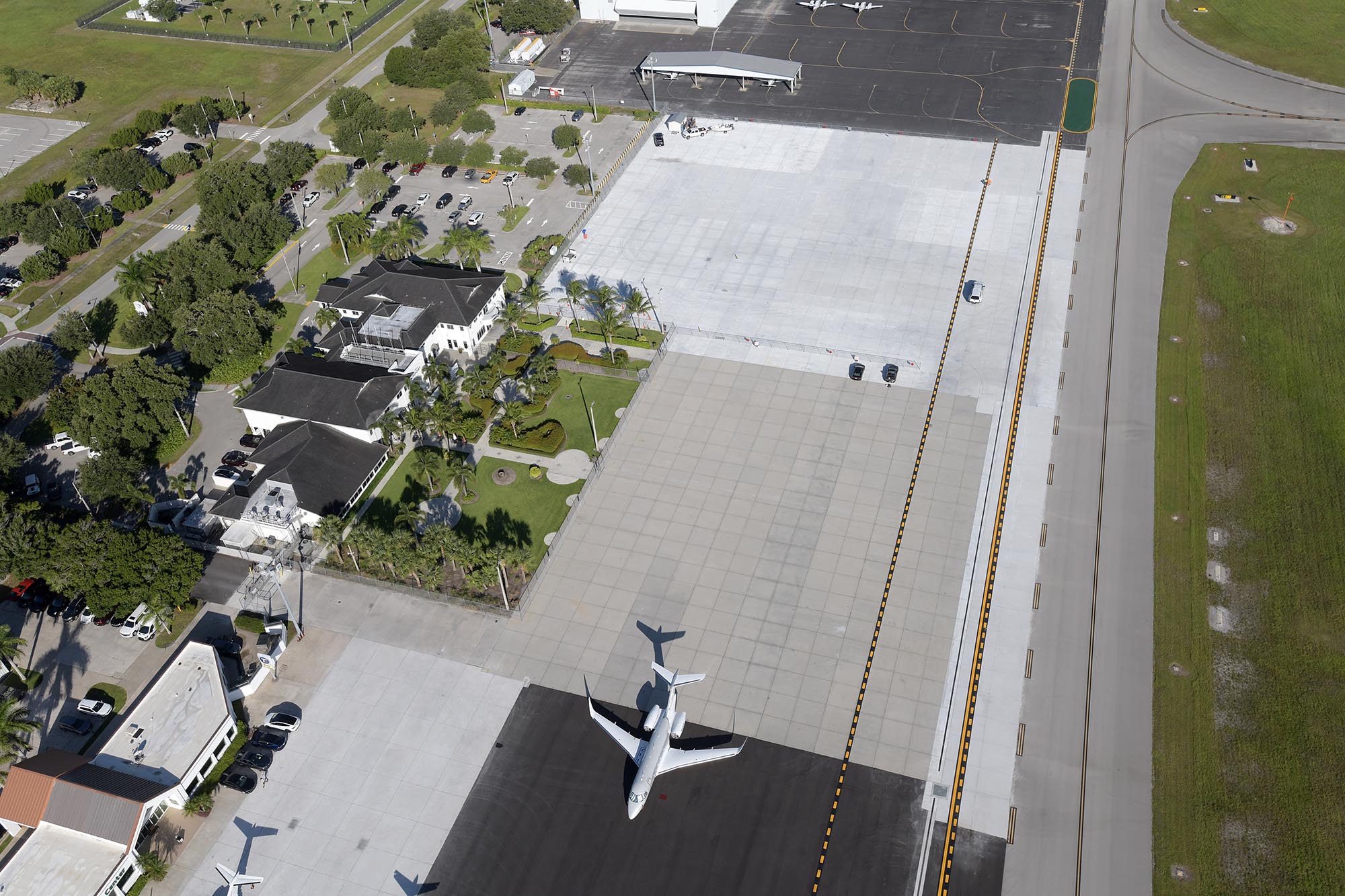 REGION 6 • Vero Beach Regional Airport – Apron Reconstruction